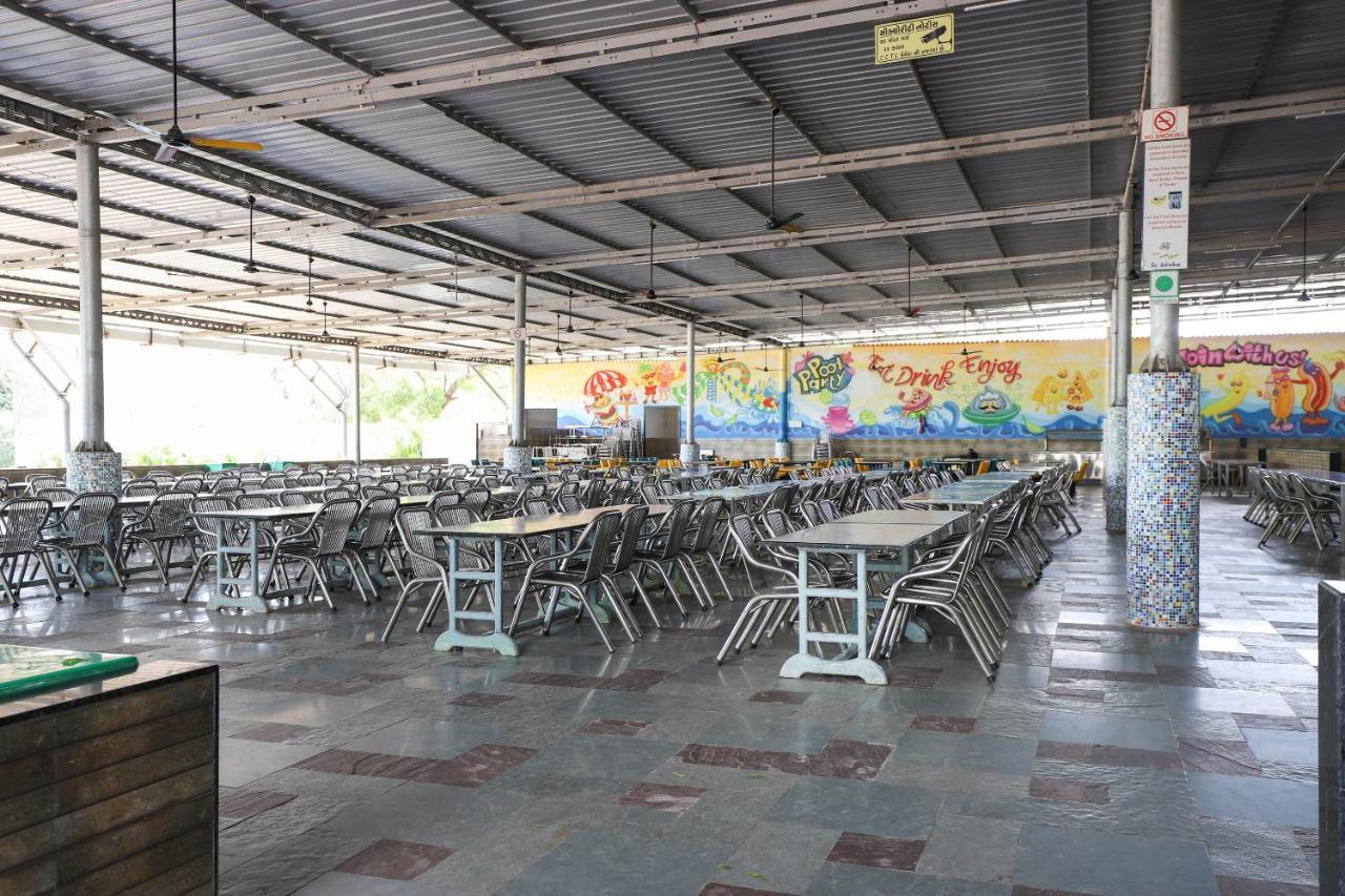 Capital O 49279 Chhab Chhaba Chhab Water Fun Park & Resort Damka ภายนอก รูปภาพ